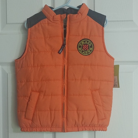 Vest - Picture 1 of 5